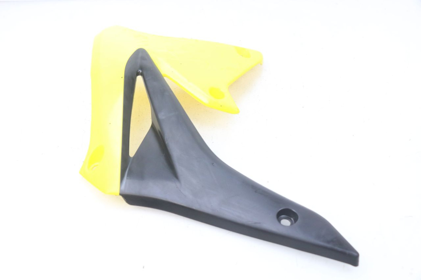 photo de FLANC LATERAL AVANT DROIT SUZUKI RM-Z RMZ 250 (2010 - 2016) - Autre angle de vue