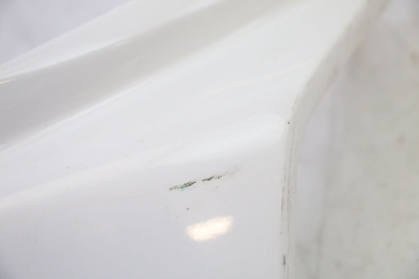 photo de FLANC LATERAL AVANT DROIT PEUGEOT SATELIS 125 (2010 - 2012) - Autre angle de vue