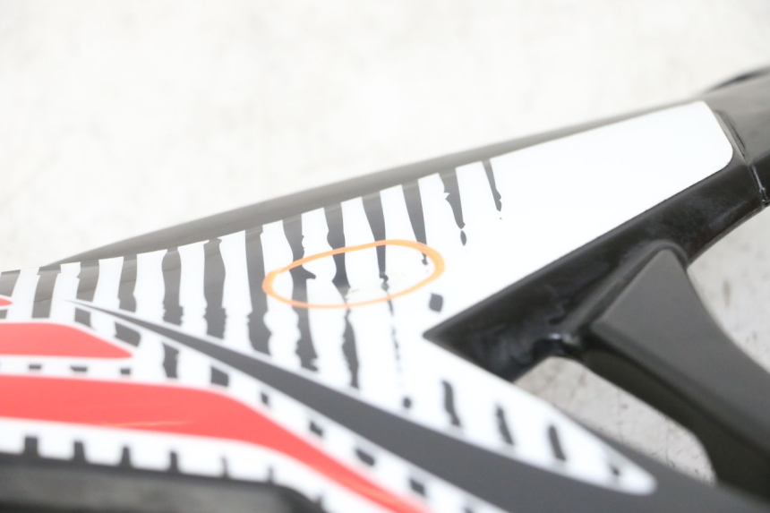 photo de FLANC LATERAL AVANT DROIT SHERCO SM-R 50 (2013 - 2017) - Vue d’ensemble