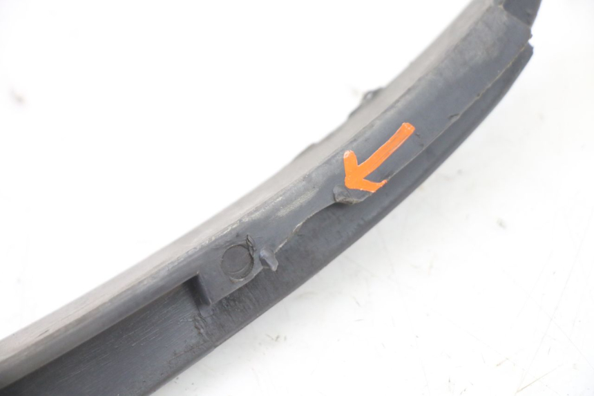 photo de FLANC LATERAL AVANT DROIT PIAGGIO SUPER LX 125 (2000 - 2003) - État de surface