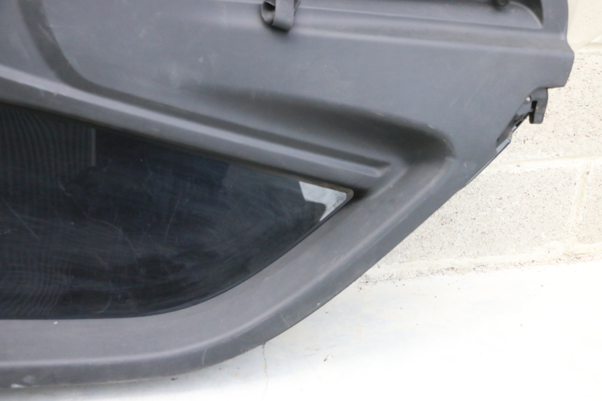 photo de FLANC LATERAL AVANT DROIT RENAULT TWIZY 45 (2012 - 2019) - Focus structure