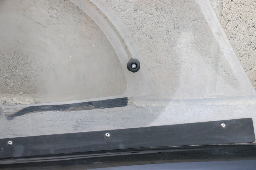 photo de FLANC LATERAL AVANT DROIT RENAULT TWIZY 45 (2012 - 2019) - Gros plan technique