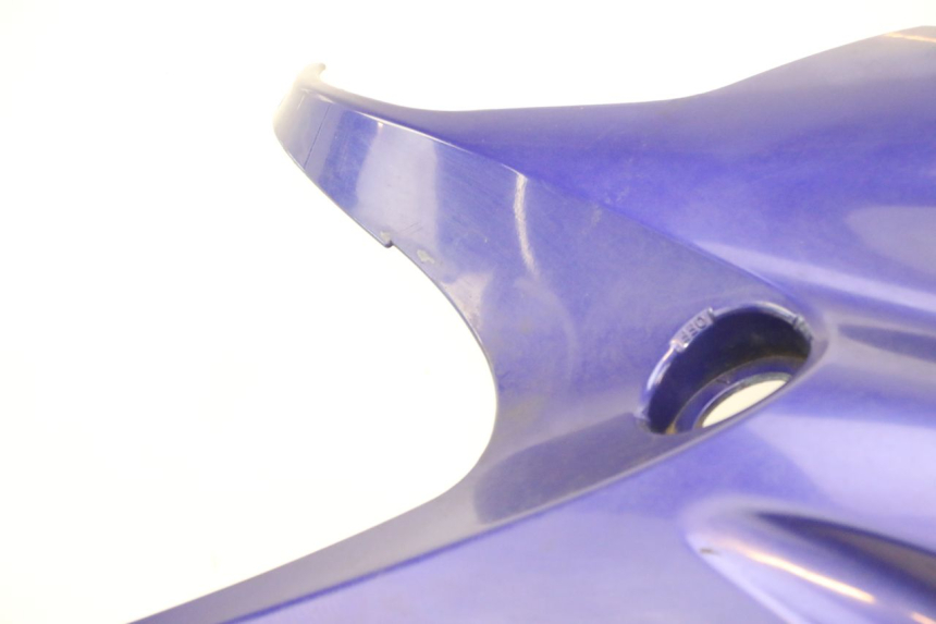 photo de FLANC LATERAL AVANT DROIT YAMAHA WAVE RUNNER GP R 1200 (2000 - 2003) - Vue rapprochée