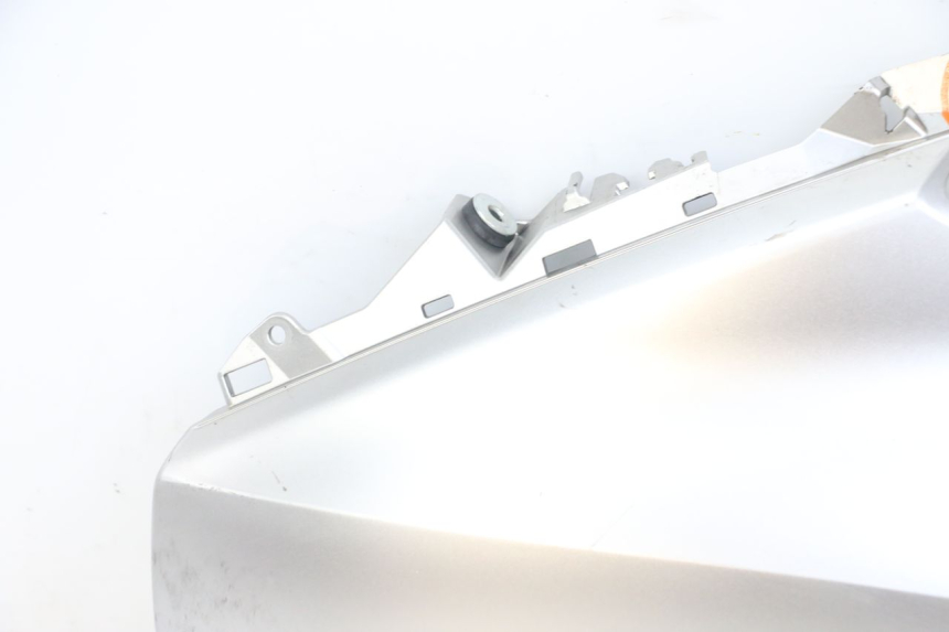 photo de FLANC LATERAL AVANT DROIT YAMAHA XMAX X-MAX ABS 125 (2017 - 2020) - Inspection visuelle