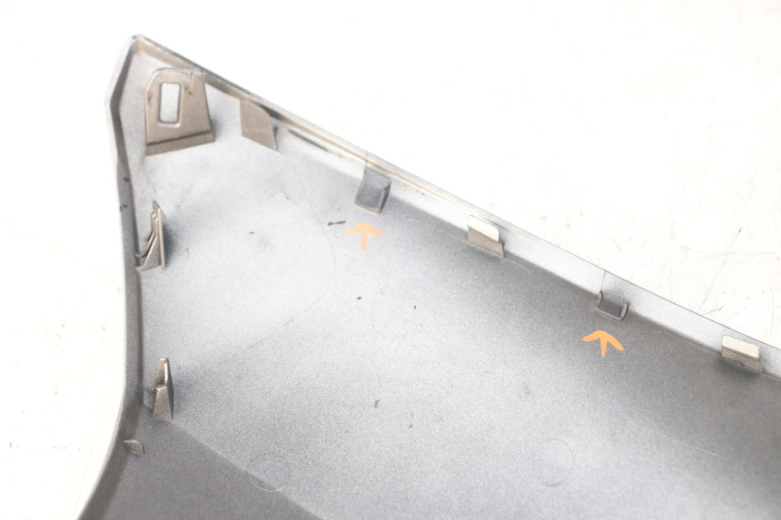 photo de FLANC LATERAL AVANT DROIT YAMAHA XMAX X-MAX ABS 125 (2017 - 2020) - État de surface