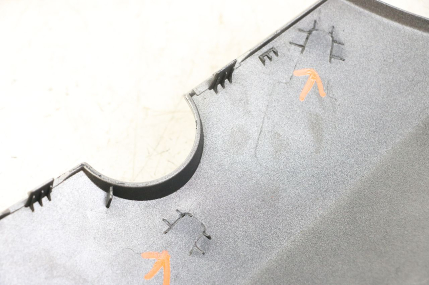 photo de FLANC LATERAL AVANT DROIT YAMAHA XMAX X-MAX ABS 125 (2017 - 2020) - Pièce contrôlée