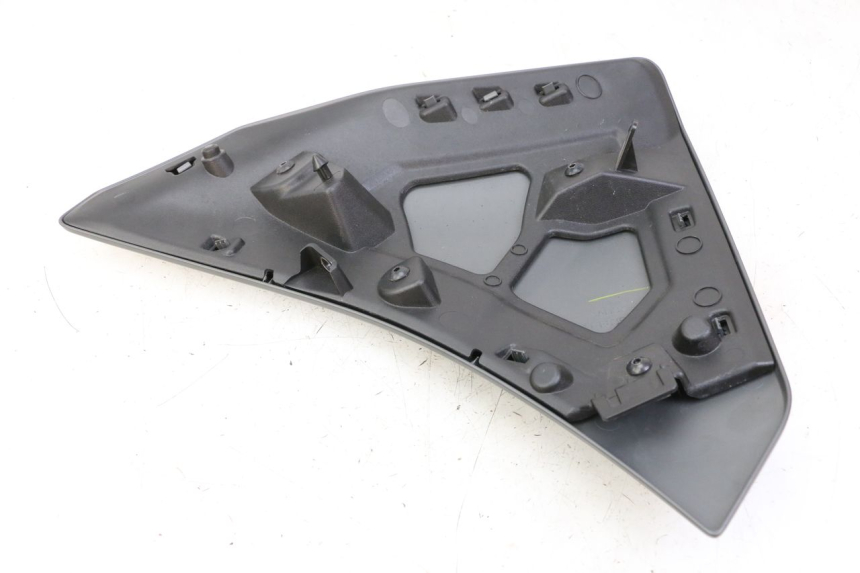 photo de FLANC LATERAL AVANT DROIT YAMAHA TRACER 7 700 (2020 - 2024) - Autre angle de vue