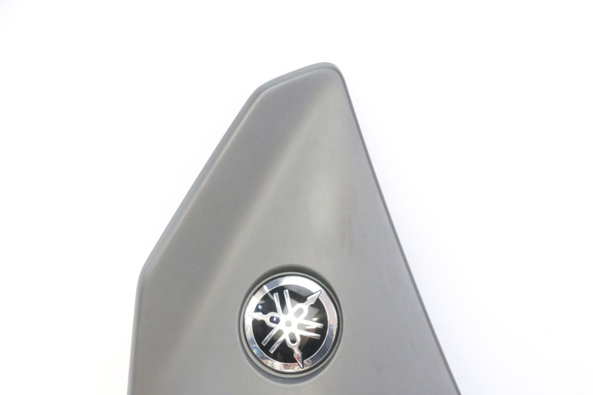 photo de FLANC LATERAL AVANT DROIT YAMAHA TRACER 7 700 (2020 - 2024) - Marquages et références