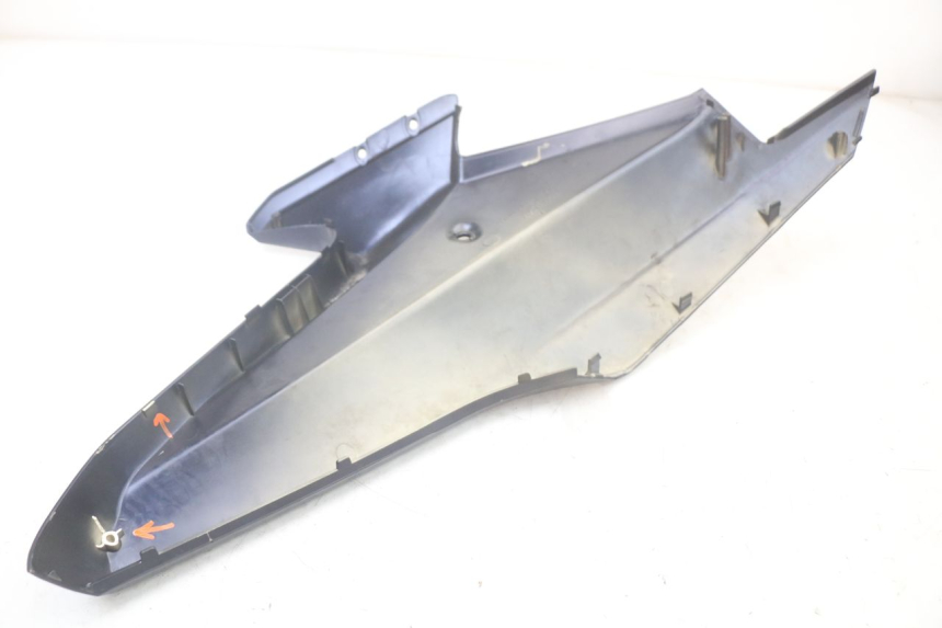 photo de FLANC LATERAL AVANT GAUCHE QUADRO 3D S 350 (2013 - 2018) - Gros plan technique