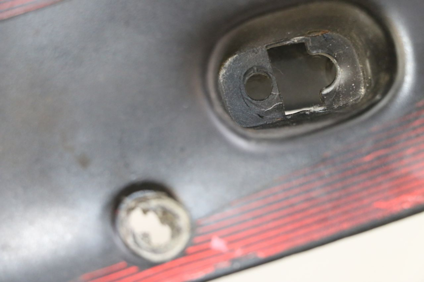 photo de FLANC LATERAL AVANT GAUCHE APRILIA RS 50 (1999 - 2005) - Détail de la pièce