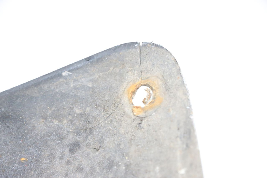 photo de FLANC LATERAL AVANT GAUCHE APRILIA RS 50 (1999 - 2005) - Autre angle de vue