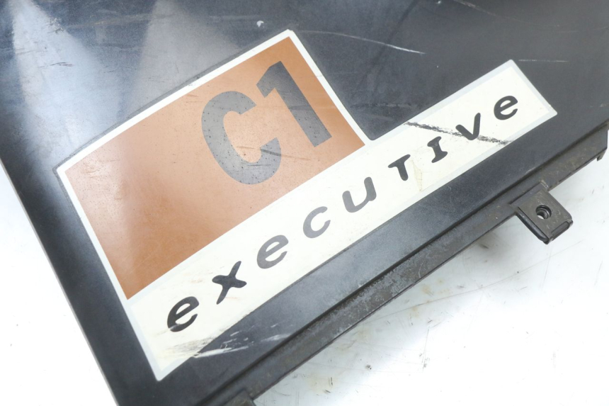 photo de FLANC LATERAL AVANT GAUCHE BMW C1 125 (2000 - 2003) - Détails caractéristiques