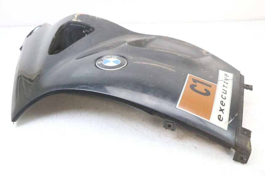 photo de FLANC LATERAL AVANT GAUCHE BMW C1 125 (2000 - 2003) - Zoom état d’usage