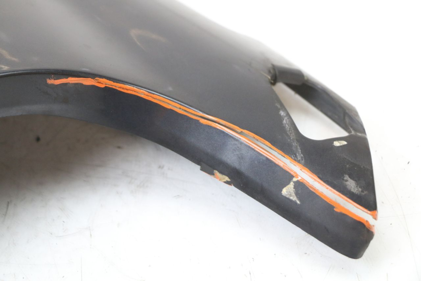 photo de FLANC LATERAL AVANT GAUCHE BMW C1 125 (2000 - 2003) - Points de fixation