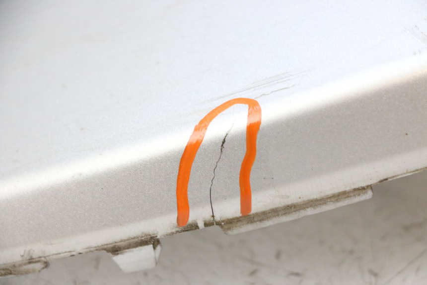 photo de FLANC LATERAL AVANT GAUCHE PEUGEOT CITYSTAR 50 (2013 - 2017) - État de surface