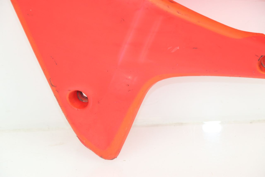photo de FLANC LATERAL AVANT GAUCHE HONDA CR 85 (2003 - 2007) - Points de fixation