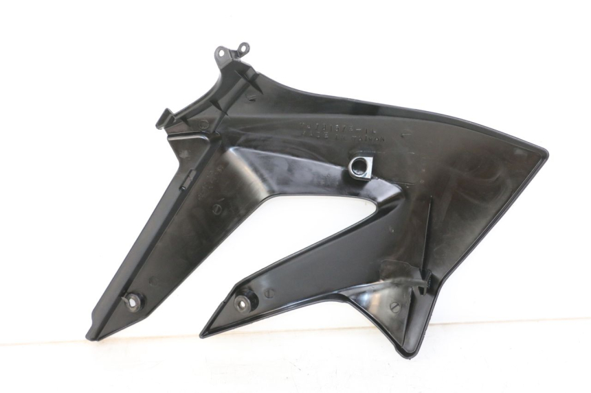 photo de FLANC LATERAL AVANT GAUCHE DERBI SENDA SM DRD X-TREME 50 (2011 - 2017) - Autre angle de vue