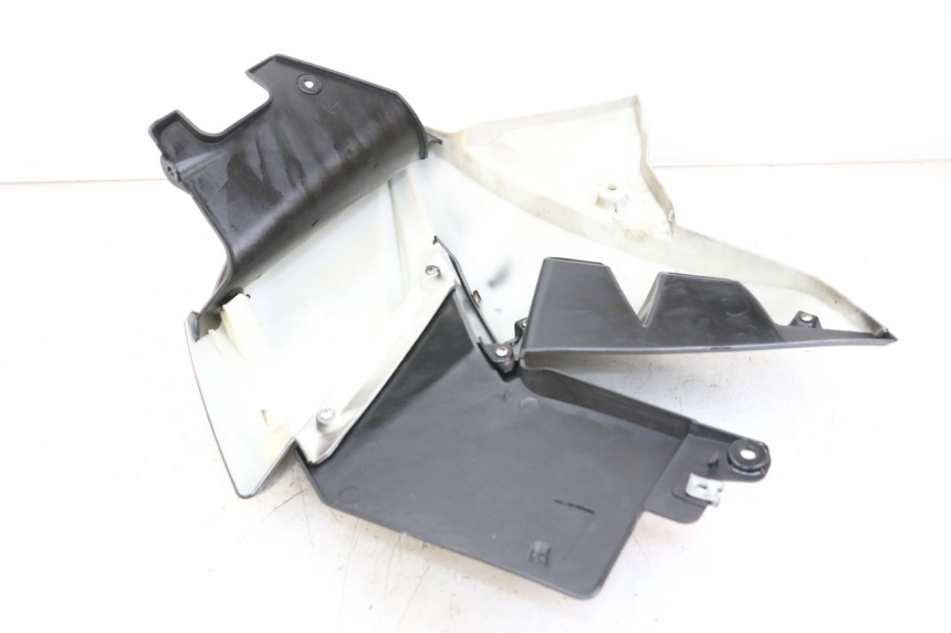 photo de FLANC LATERAL AVANT GAUCHE EBROH BRAVO GLE 1 (2020 - 2024) - Gros plan technique