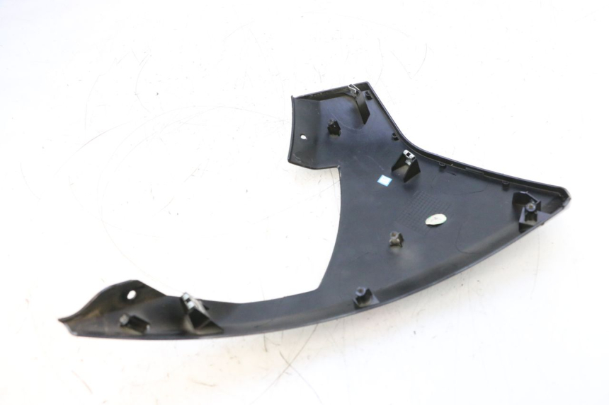 photo de FLANC LATERAL AVANT GAUCHE KEEWAY F-ACT FACT EVO 50 (2020 - 2026) - Zoom état d’usage