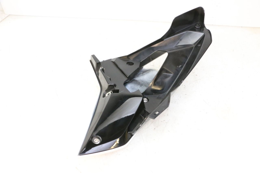 photo de FLANC LATERAL AVANT GAUCHE BMW G310 R 310 (2016 - 2020) - Autre angle de vue