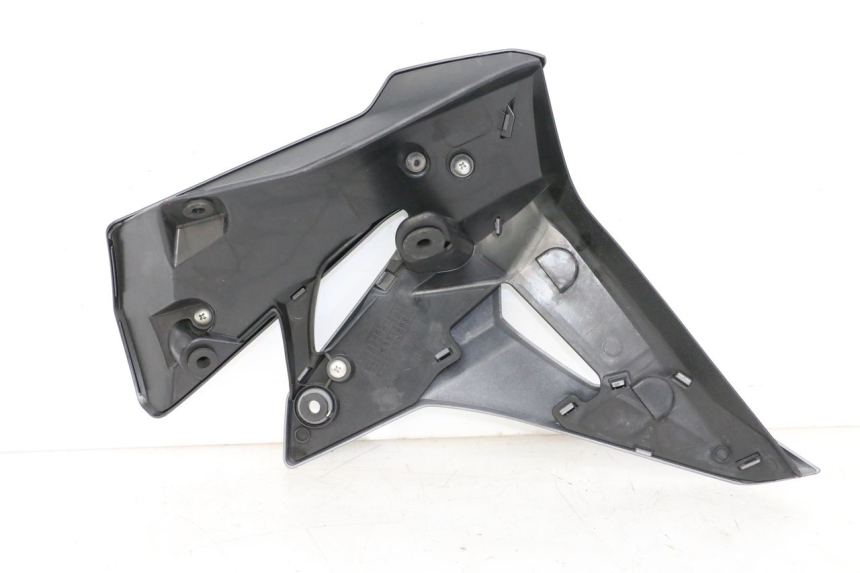 photo de FLANC LATERAL AVANT GAUCHE SUZUKI GSR 750 (2011 - 2017) - Pièce contrôlée