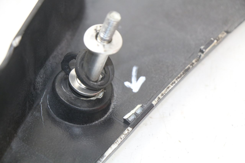 photo de FLANC LATERAL AVANT GAUCHE SUZUKI GSX-R GSXR 750 (2011 - 2016) - Autre angle de vue