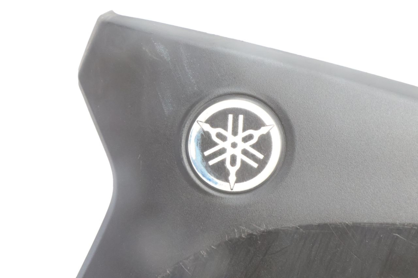 photo de FLANC LATERAL AVANT GAUCHE INFERIEUR YAMAHA N-MAX NMAX 125 (2021 - 2024) - Détail de la pièce