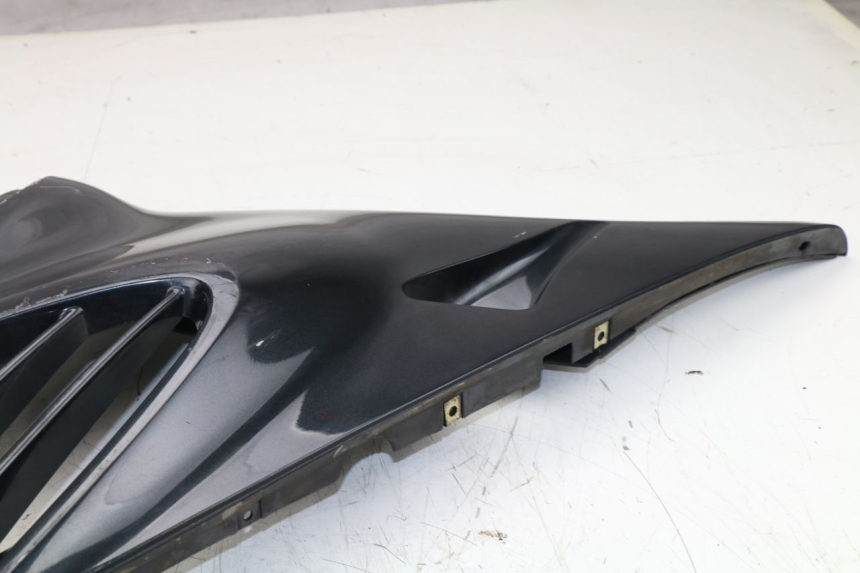 photo de FLANC LATERAL AVANT GAUCHE BMW K LT ABS 1100 (1990 - 1996) - Vue rapprochée