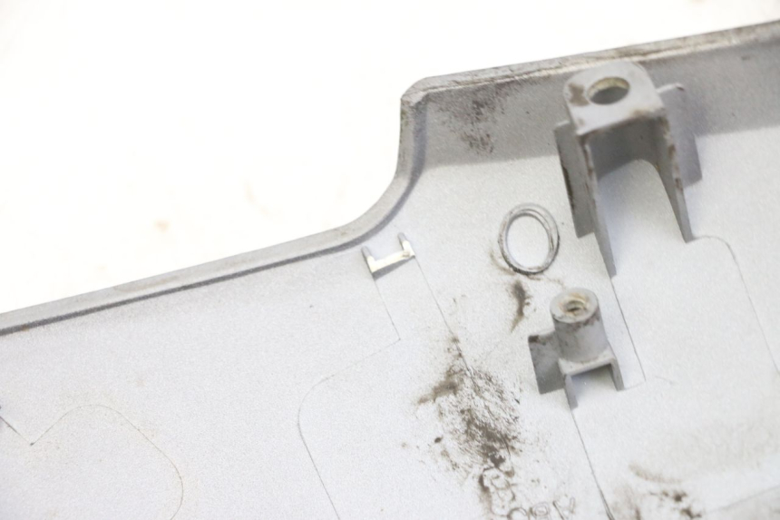 photo de FLANC LATERAL AVANT GAUCHE KYMCO X-TOWN XTOWN 125 (2016 - 2021) - Détail de la pièce