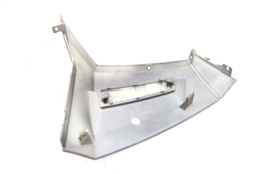 photo de FLANC LATERAL AVANT GAUCHE KEEWAY MATRIX RX9 125 (2006 - 2007) - Points de fixation