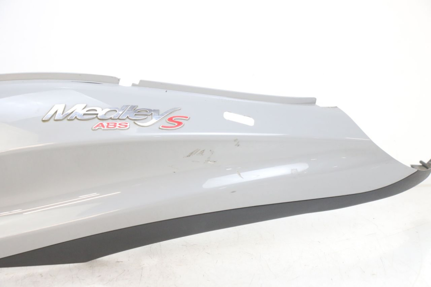 photo de FLANC LATERAL AVANT GAUCHE PIAGGIO MEDLEY 125 (2016 - 2023) - Vue d’ensemble