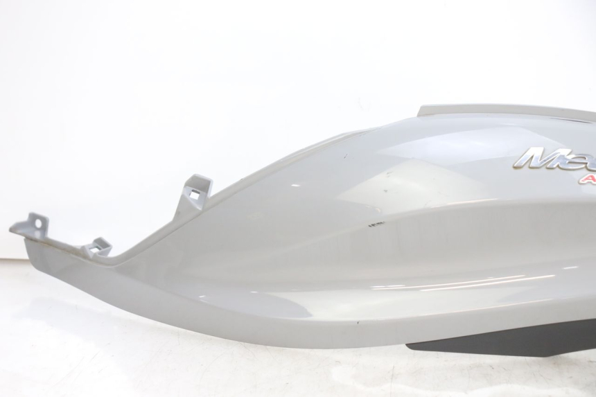 photo de FLANC LATERAL AVANT GAUCHE PIAGGIO MEDLEY 125 (2016 - 2023) - Points de fixation