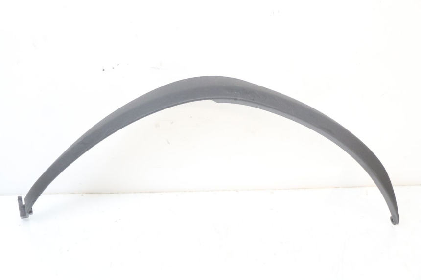 photo de FLANC LATERAL AVANT GAUCHE PIAGGIO MP3 HPE 350 (2018 - 2020) - Gros plan technique