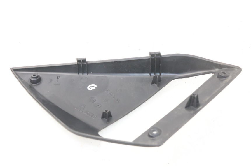 photo de FLANC LATERAL AVANT GAUCHE GILERA NEXUS 125 (2009 - 2013) - Zoom état d’usage