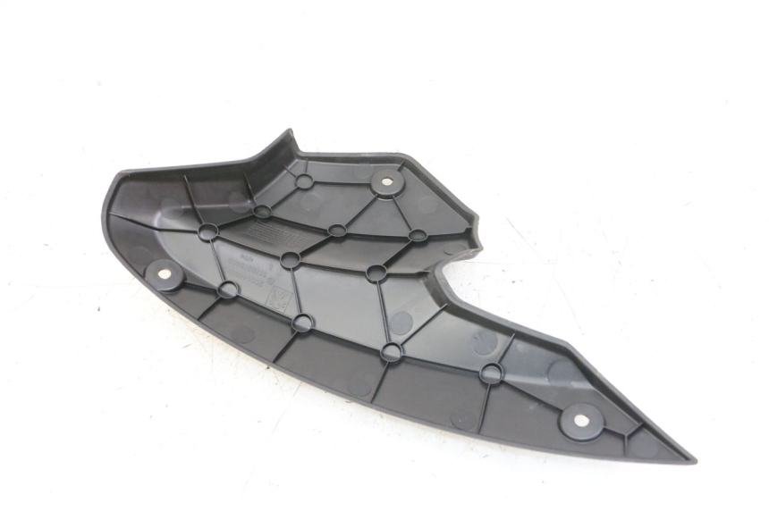 photo de FLANC LATERAL AVANT GAUCHE PEUGEOT KISBEE 4T 50 (2018 - 2022) - Détail de la pièce