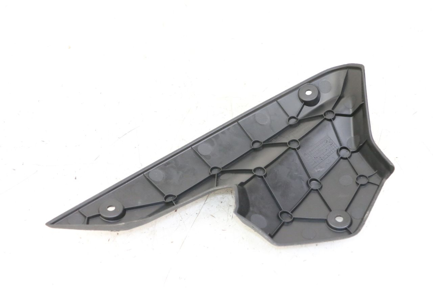 photo de FLANC LATERAL AVANT GAUCHE PEUGEOT KISBEE 4T 50 (2018 - 2022) - Zoom état d’usage