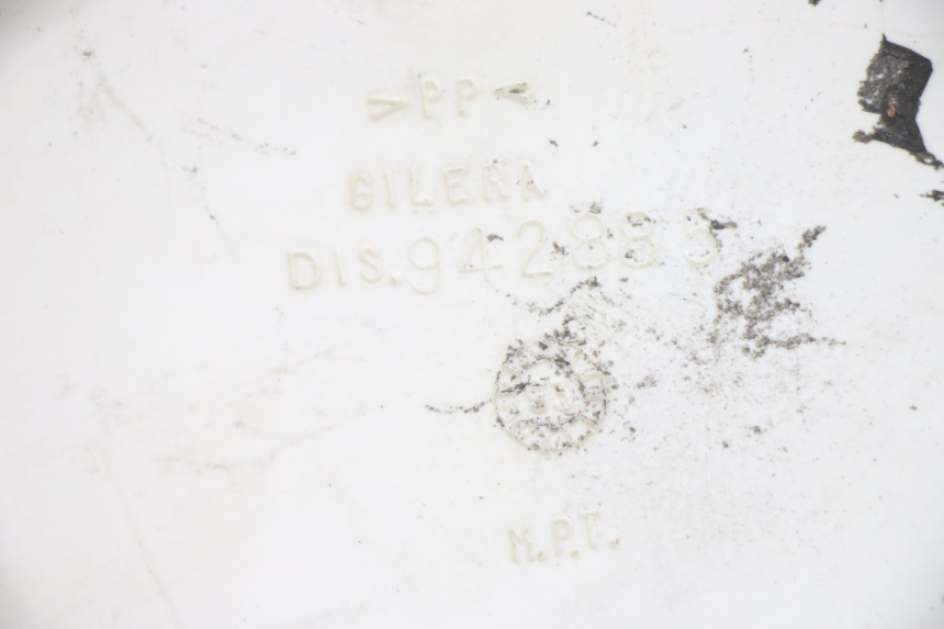 photo de FLANC LATERAL AVANT GAUCHE GILERA RK 50 (1996 - 1999) - Zoom état d’usage