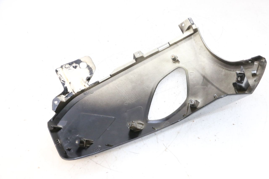 photo de FLANC LATERAL AVANT GAUCHE JM MOTORS SANTANA 50 (2014 - 2023) - État de surface