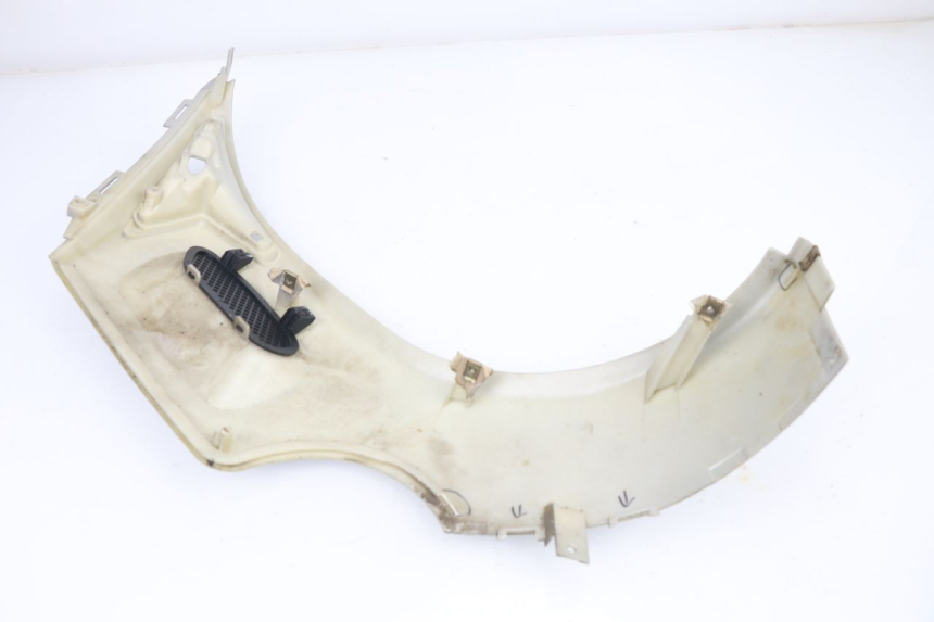 photo de FLANC LATERAL AVANT GAUCHE PEUGEOT SUM UP 125 (2008 - 2013) - Gros plan technique