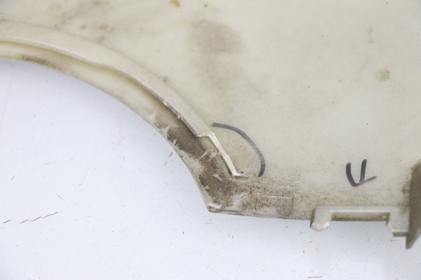 photo de FLANC LATERAL AVANT GAUCHE PEUGEOT SUM UP 125 (2008 - 2013) - Points de fixation