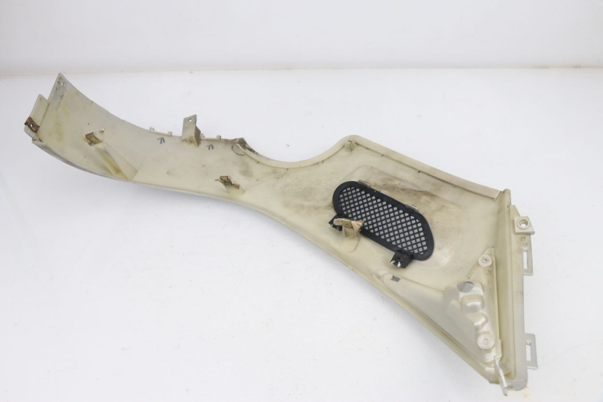 photo de FLANC LATERAL AVANT GAUCHE PEUGEOT SUM UP 125 (2008 - 2013) - État de surface