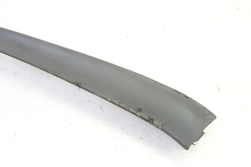 photo de FLANC LATERAL AVANT GAUCHE PIAGGIO SUPER LX 125 (2000 - 2003) - Zoom état d’usage