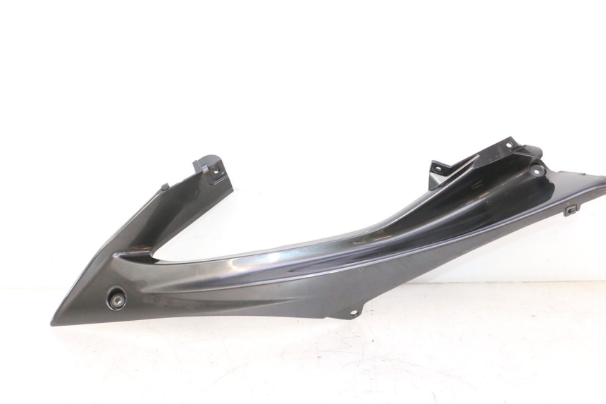 photo de FLANC LATERAL AVANT GAUCHE SUPERIEUR YAMAHA YZF R6 600 (2008 - 2009) - Vue principale