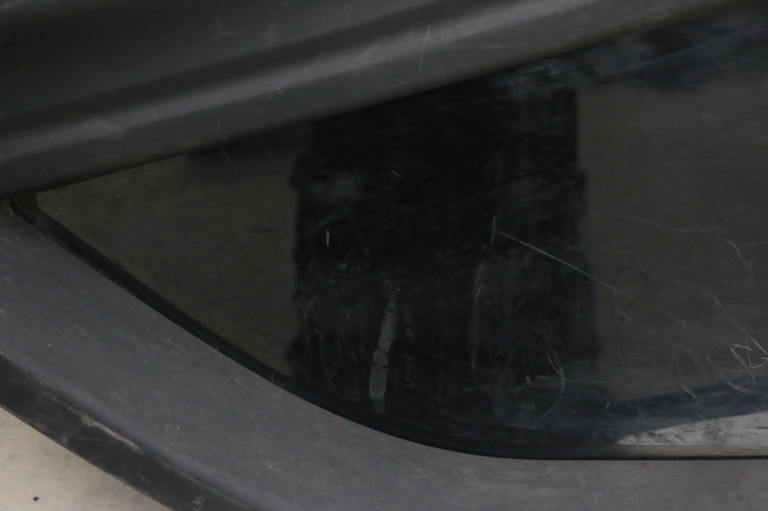 photo de FLANC LATERAL AVANT GAUCHE RENAULT TWIZY 45 (2012 - 2019) - Vue rapprochée