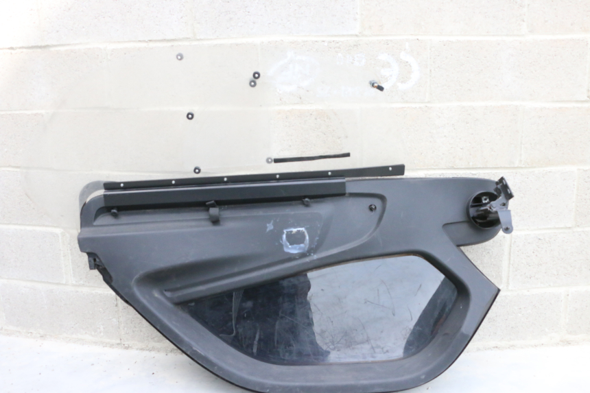 photo de FLANC LATERAL AVANT GAUCHE RENAULT TWIZY 45 (2012 - 2019) - Photo complémentaire