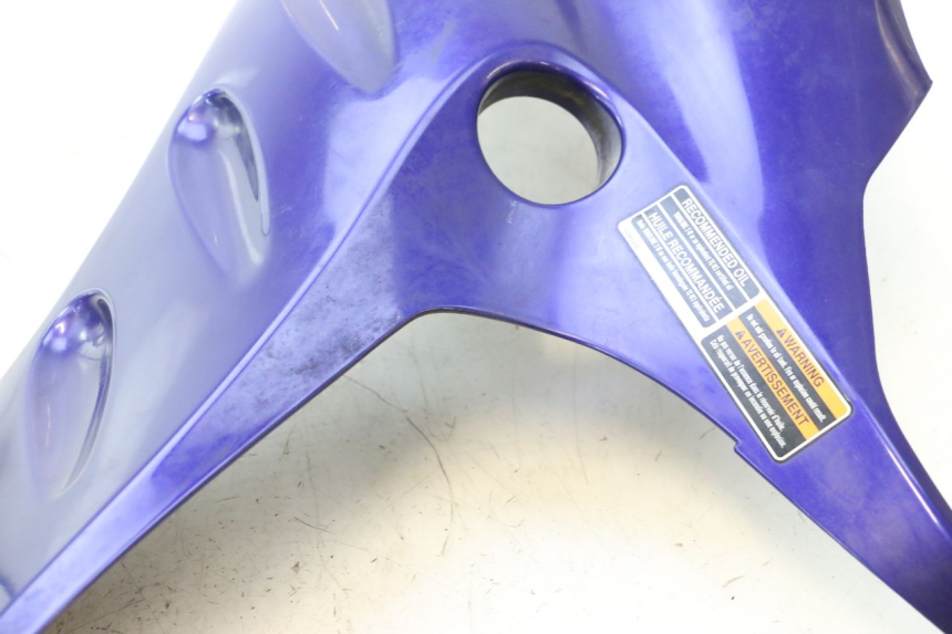 photo de FLANC LATERAL AVANT GAUCHE YAMAHA WAVE RUNNER GP R 1200 (2000 - 2003) - Vue rapprochée