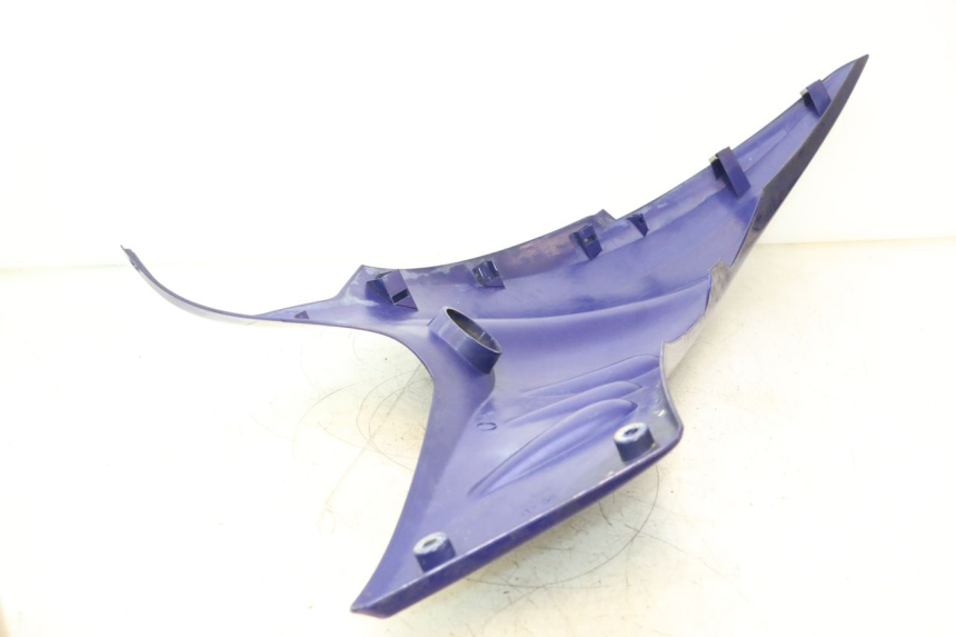 photo de FLANC LATERAL AVANT GAUCHE YAMAHA WAVE RUNNER GP R 1200 (2000 - 2003) - Autre angle de vue