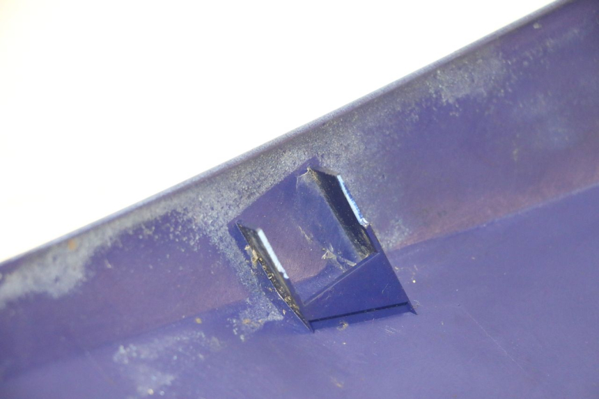 photo de FLANC LATERAL AVANT GAUCHE YAMAHA WAVE RUNNER GP R 1200 (2000 - 2003) - Vue d’ensemble