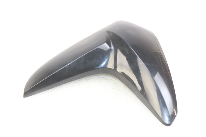 photo de FLANC LATERAL AVANT GAUCHE SYM WOLF SB 125 (2011 - 2018) - Points de fixation