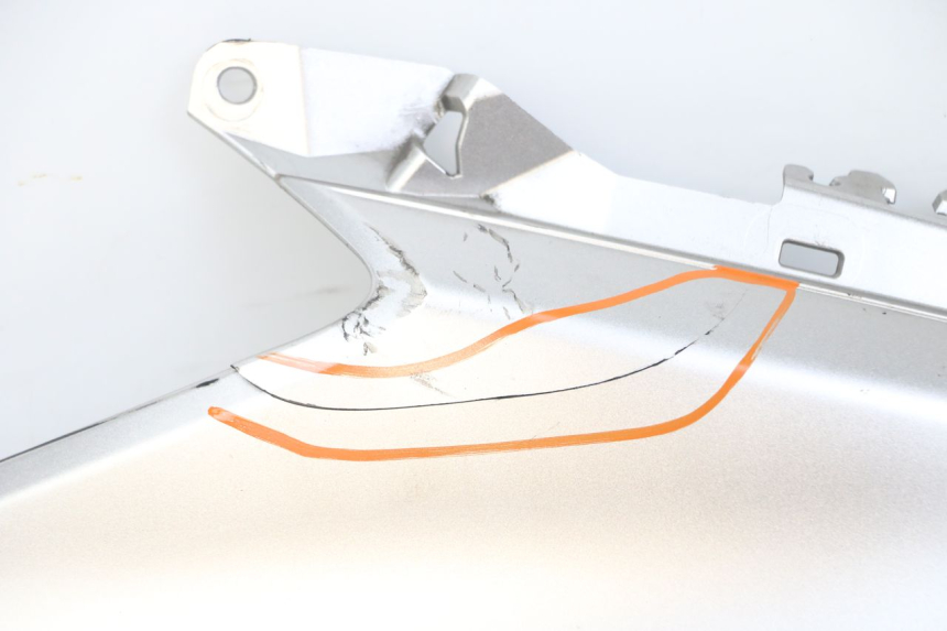 photo de FLANC LATERAL AVANT GAUCHE YAMAHA XMAX X-MAX ABS 125 (2017 - 2020) - Vue produit